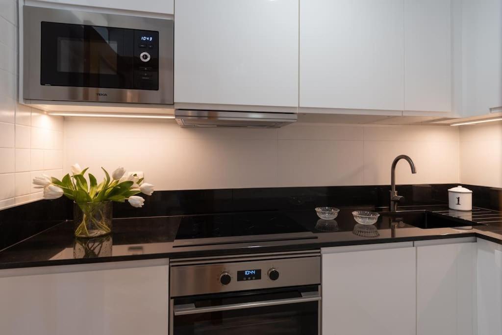 Vivienda Con Zona De Trabajo, Piscina Y Parking Apartment Madrid Luaran gambar