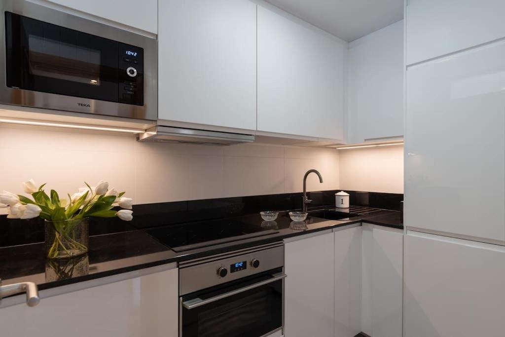 Vivienda Con Zona De Trabajo, Piscina Y Parking Apartment Madrid Luaran gambar