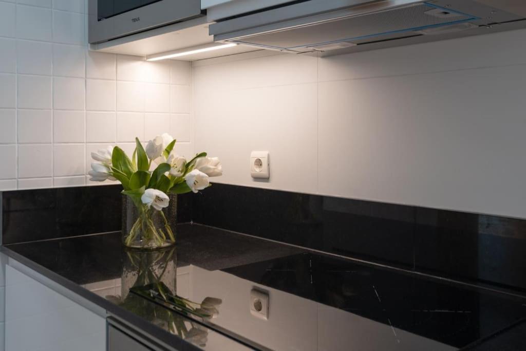 Vivienda Con Zona De Trabajo, Piscina Y Parking Apartment Madrid Luaran gambar