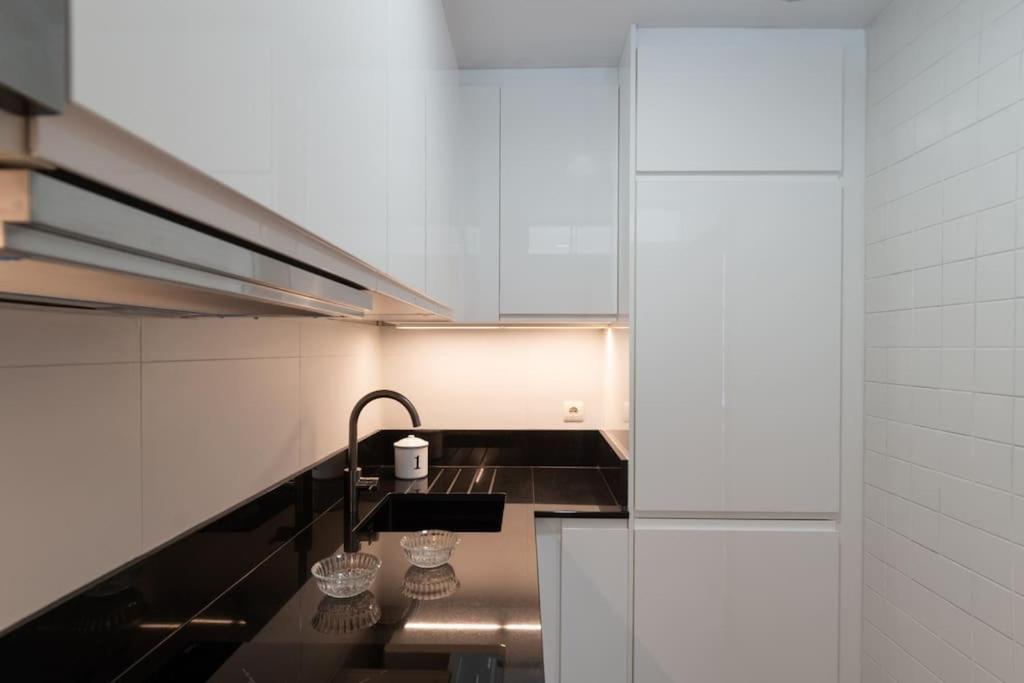 Vivienda Con Zona De Trabajo, Piscina Y Parking Apartment Madrid Luaran gambar