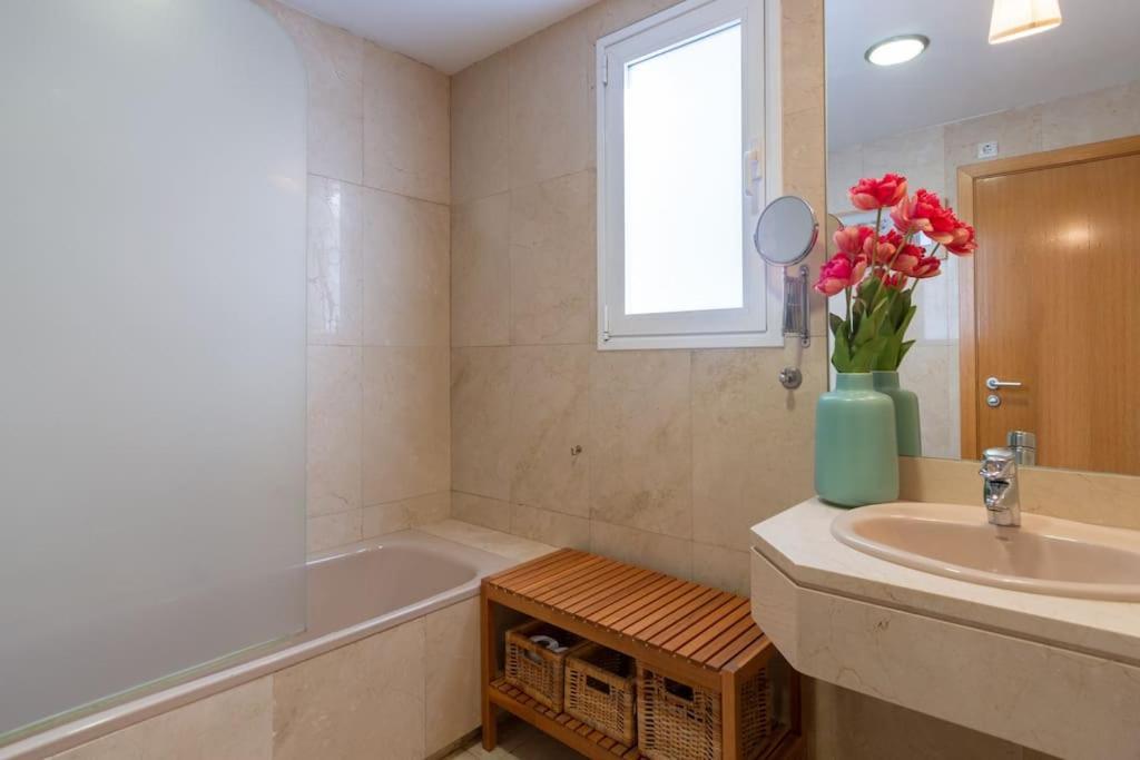 Vivienda Con Zona De Trabajo, Piscina Y Parking Apartment Madrid Luaran gambar