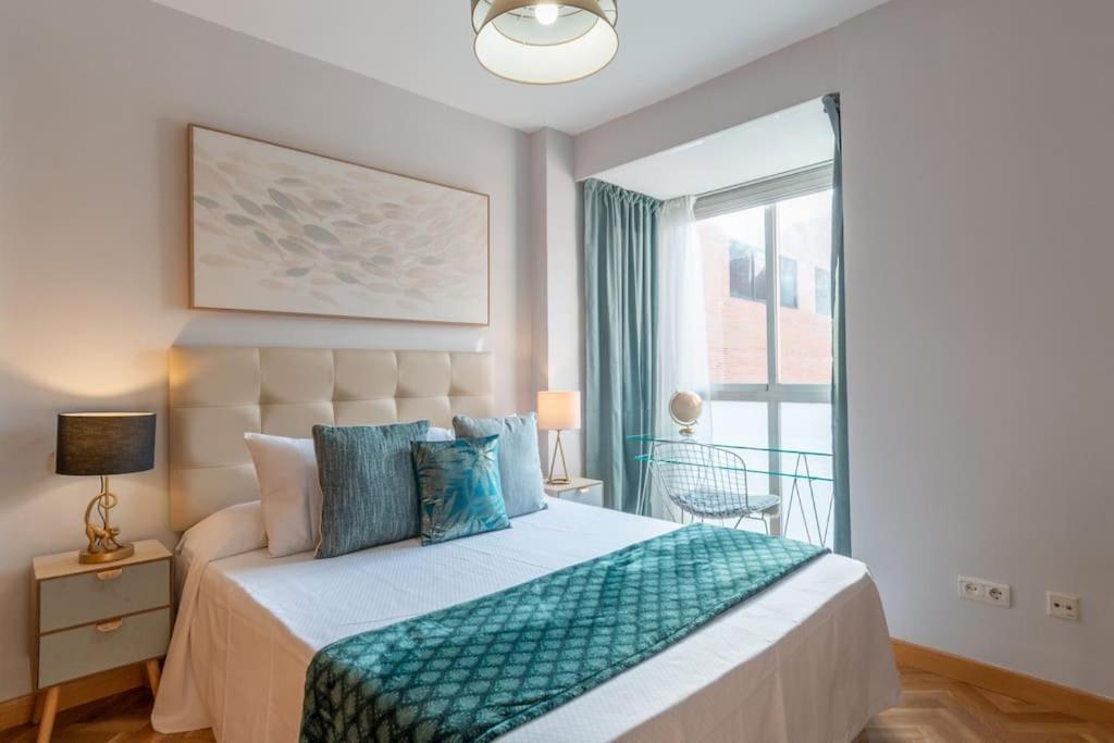 Vivienda Con Zona De Trabajo, Piscina Y Parking Apartment Madrid Luaran gambar