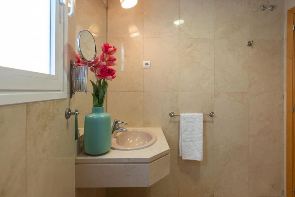 Vivienda Con Zona De Trabajo, Piscina Y Parking Apartment Madrid Luaran gambar