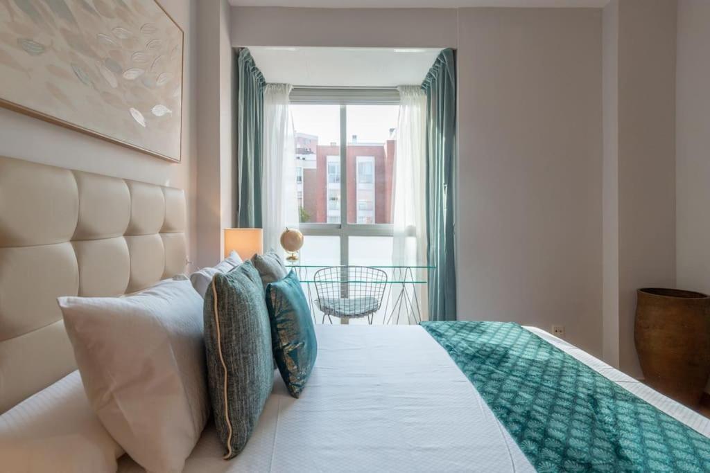 Vivienda Con Zona De Trabajo, Piscina Y Parking Apartment Madrid Luaran gambar